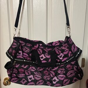 Rampage Black and Purple Kiss Print Travel Bag